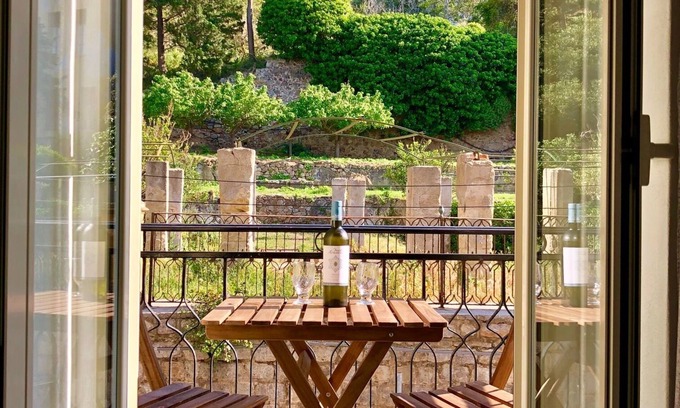Old Town Apartment | Porta Giudecca (Cathedral Window)