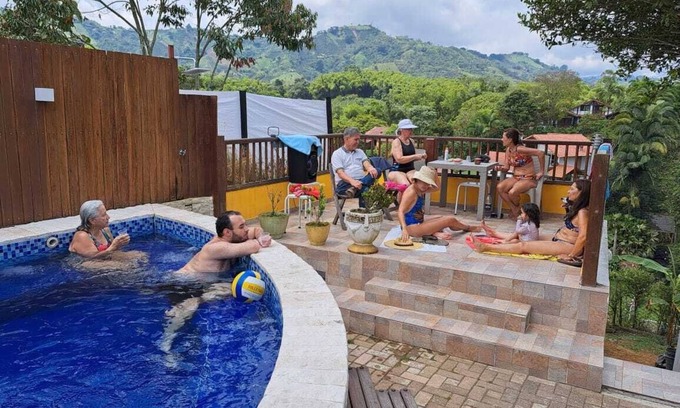 Alegrias House | Portal La Mariana