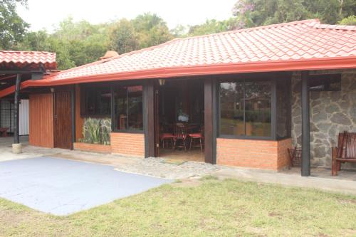 Santa Cruz de Turrialba House | Posada de Leda y Jose