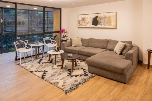 Los Morales House | Posh Polanco Stay TVs and Desks in Each Room