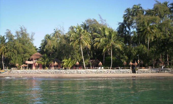 Barreira do Boqueirao Hotel | Pousada Doze Cabanas