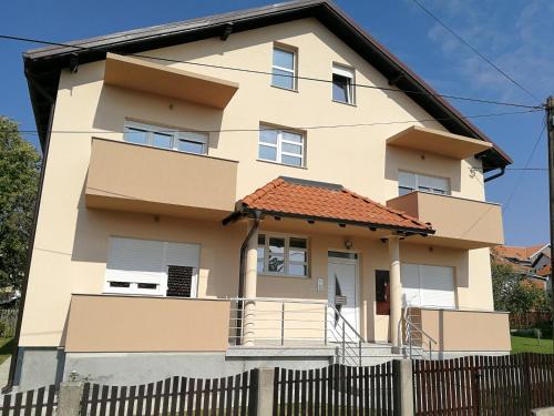 Arandelovac Apartment | President 034
