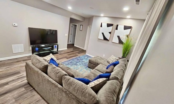 Austell Apartment | Pretty & cozy