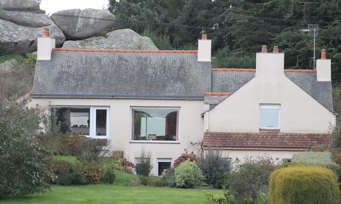 Tregastel Villa | Pretty family house with exceptional sea view, beach at 50 meters