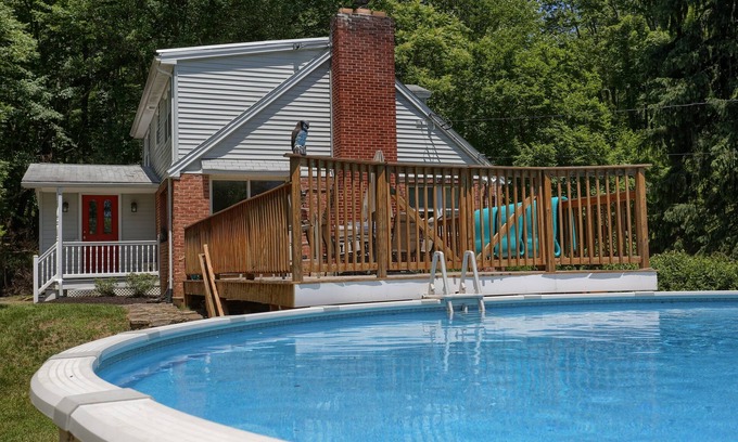Enola House | Prime Location/Grove Retreat-Pool,Deck,Pond,FirePit,Playground,Wildlife