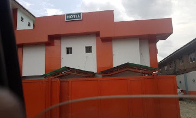 Lagos Cabin | Prince Of Anthony 1960 Hotel-apartment