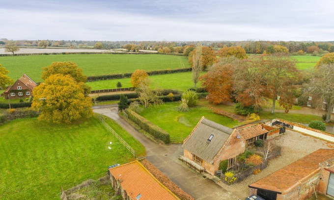 Irstead House | Prince's Barn, Neatishead, Norfolk