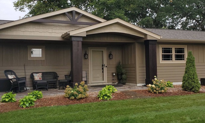 Maple Lake House | Pristine Sugar Lake Escape