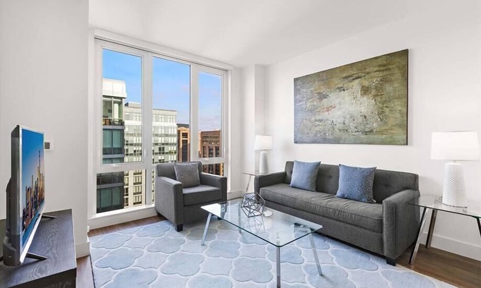 White Plains Apartment | Private 1BR Apt | Parking | Gym & Pool | White Plains