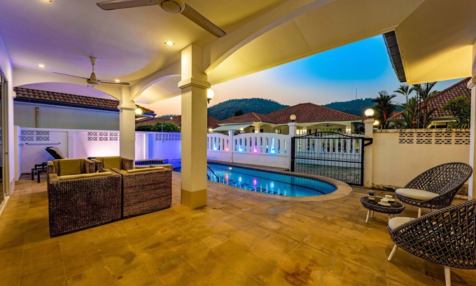 Hua Hin Villa | Private 4 Bedroom Pool Villa - NG411