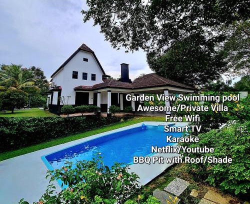 Alor Gajah Villa | Private 4Bedroom Villa Pool,BBQ,Karaoke, Afamosa Resort