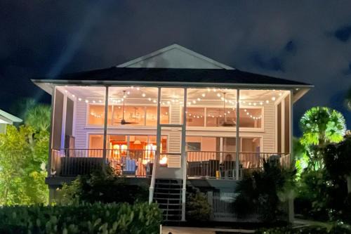 Englewood House | Private Bayfront Beach House with Dock, Steps to Beach and Restaurants