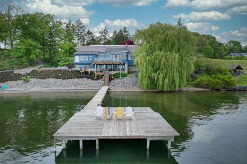 Romulus House | Private Breathtaking Lake House on Cayuga lake