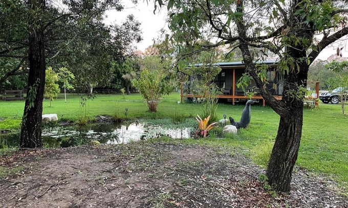 Landsborough House | Private country Cabin 1 Bedroom