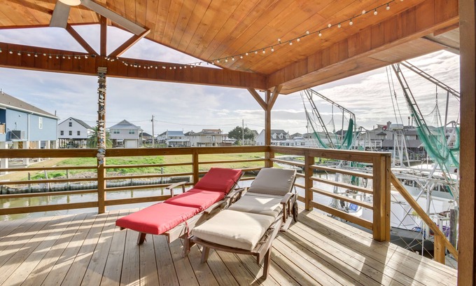 Barataria House | Private Dock, Lanai: Bayou Retreat in Barataria!