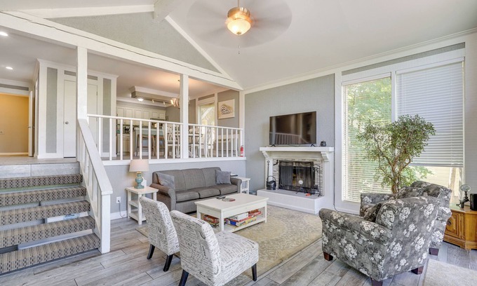 Osage Beach Cabin | Private Dock & Resort Access: Margaritaville Cabin