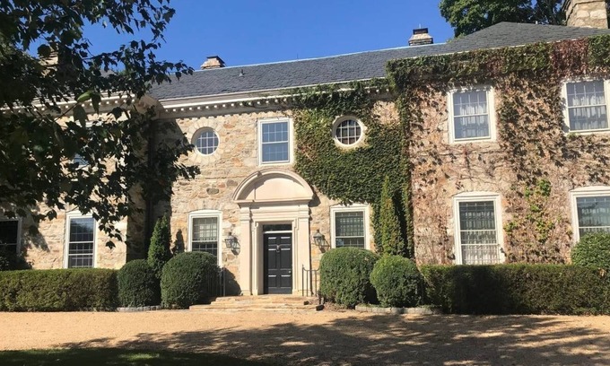 Marshall Villa | Private entrance Guest suite in Magnificent Manor: stunning views on 150 acres.