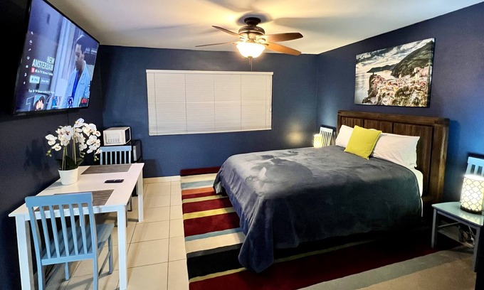 Del Cerro Apartment | Private entrance unit near SDSU near Trolly