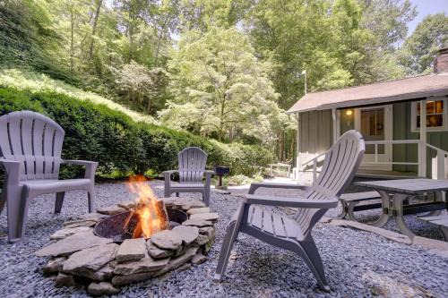 Bryson City House | Private Fire Pit and Creek Bryson City Retreat!
