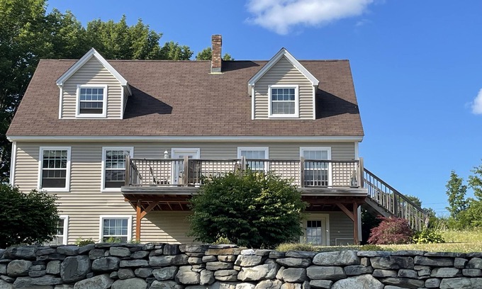 Belfast House | Private Home Sleeps 12 with AMAZING views of water, the bridge & town of Belfast