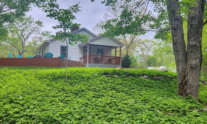 Pleasant Valley House | Private Hudson Valley Home Near Wine Trail/Antiquing/Orchards