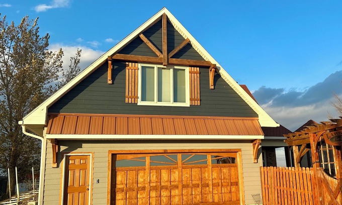 Arlington House | Private Lake Front & Pool. Entire 4 BR Home: Kayaks