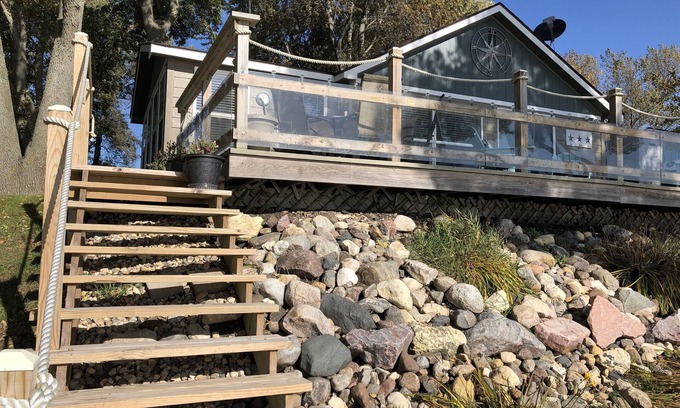 Hamlin County Cabin | Private lake front property with huge patio!