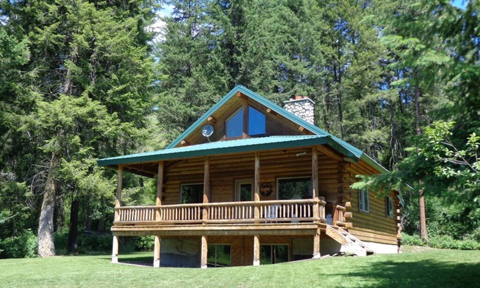 Kettle Falls Cabin | Private Lake with One 3 Bdrm 1 1/2 Bath Log Home. 175 Acres