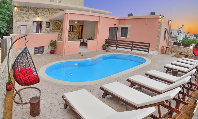Platanos Villa | Private pool ★ 10 + sleeps ★ 5min to Falasarna Beach
