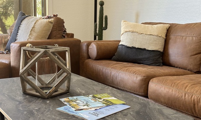 North Gateway House | Private Pool, BBQ, Fire Pit, Pool Table, Fully Equipped Kitchen, King Bed