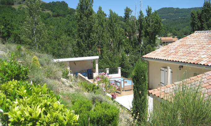 Lussas Cottage | Private pool for 4 people, air conditioning, landscaped garden and superb view