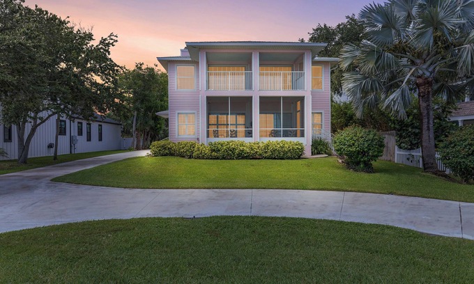 Allans Port Orange House | 🐬Private Pool | Intracoastal Views | Sunrise on Halifax🐬
