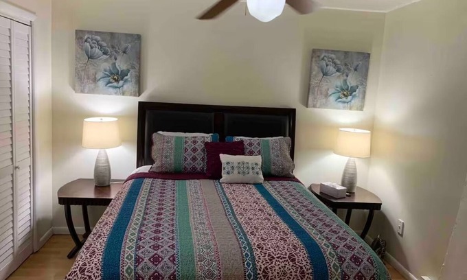 Easton House | Private Upstairs Apartment in Forks with WiFi, AC, and Quiet.