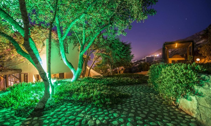 Piskopiano House | Private Villa Full View for up to 10 Vacationers