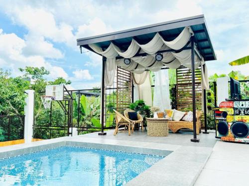 Silang Villa | PRIVATE VILLA IN TAGAYTAY with PRIVATE POOL and Basketball Court LMN PLACE