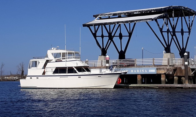 River District Boat Rental | Private Yacht - On The River - In Heart of Downtown