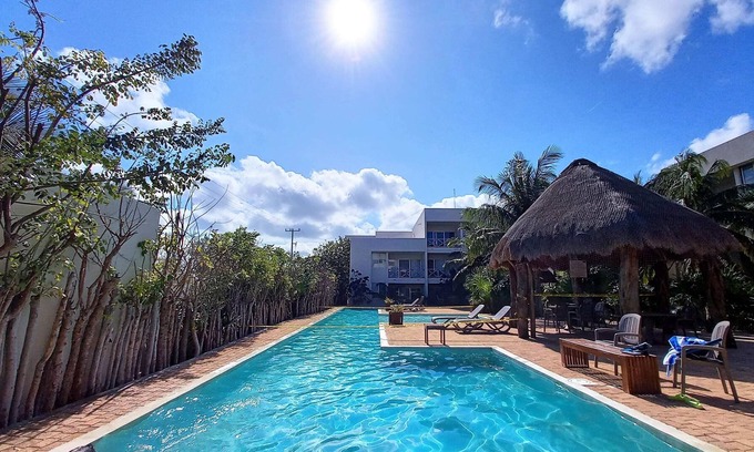 Progreso Municipality Apartment | Progreso East, 1 block from Sea, with pool views