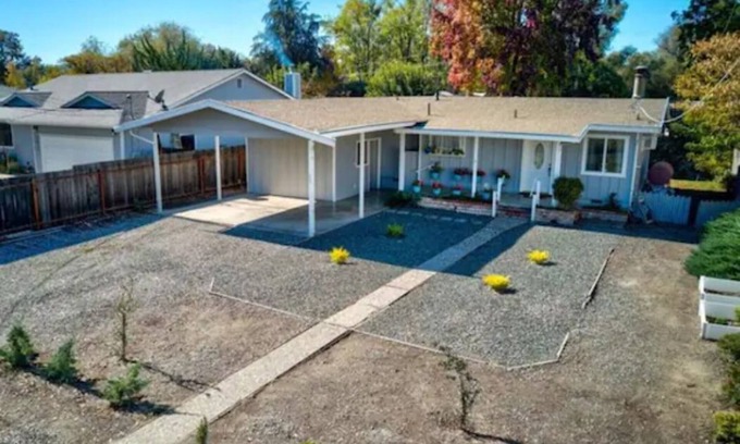 Lakeport House | PROMO 5% WEEKLY DISCOUNT!nKonocti Lake House-Lakeport Ca