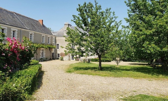 Buxeuil House | Propriété Avec Piscine, Proche des Châteaux de la Loire et du de Futuroscope