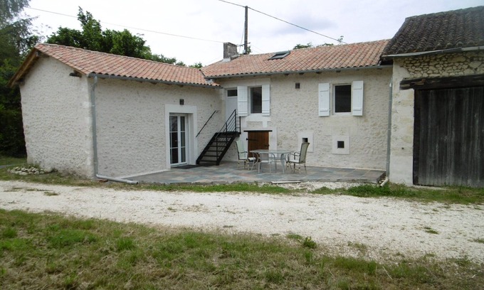 Douchapt House | Propriéte de Campagne Rénovée Proche des Randonnées et de la Rivière