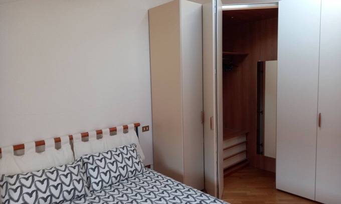 Cento Apartment | Provencal apartment, historic center of Cento
