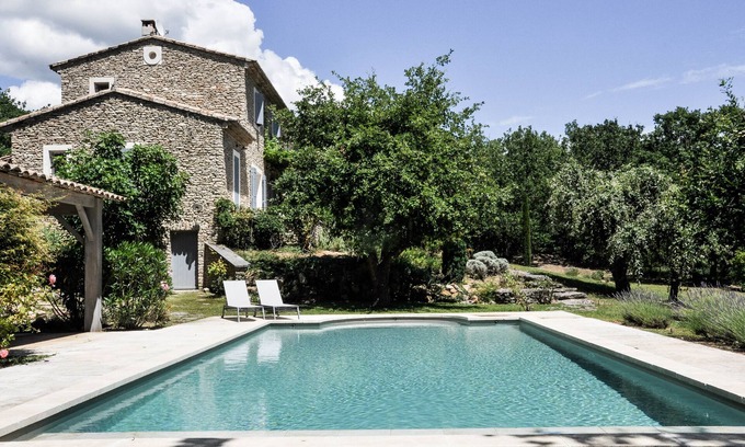 Gordes Villa | Provencal villa, stylish and quiet location in the beautiful Luberon