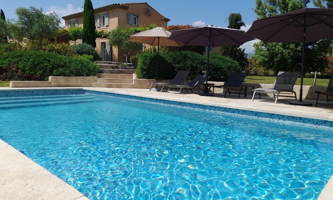 Ansouis Villa | Provence house near a Luberon village