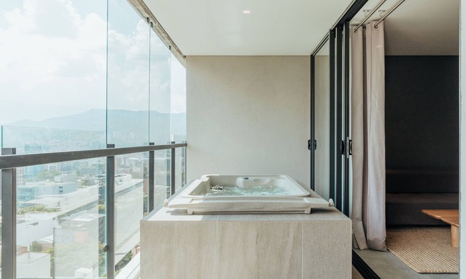 Las Lomas I Apartment | Provenza - Private Balcony & Hot Tub - Pool - Deluxe - Wake 1115