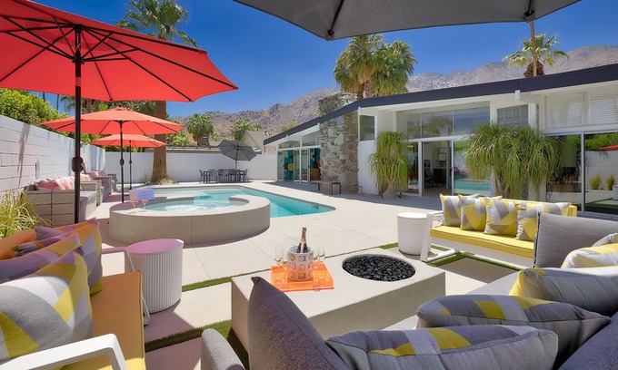 Vista Las Palmas House | ps1957 Newly Renovated 5 BD/5 BA Mid-Century Home. New kitchens, baths, pool/spa