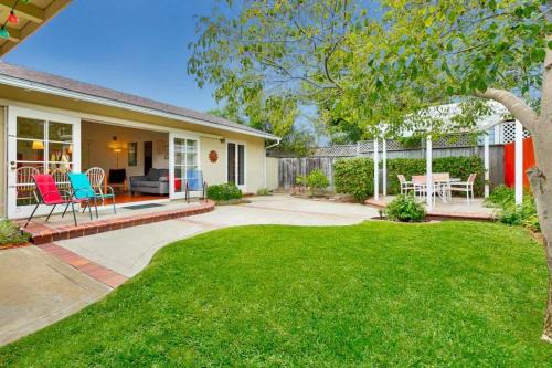 Beach Barber Tract House | PuertAzul