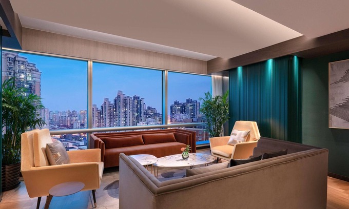 Dapuqiao Hotel | Pullman Shanghai Central-in XinTianDi & Yu Garden Area