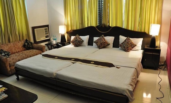 Delhi Hotel | Pulse Impulse
