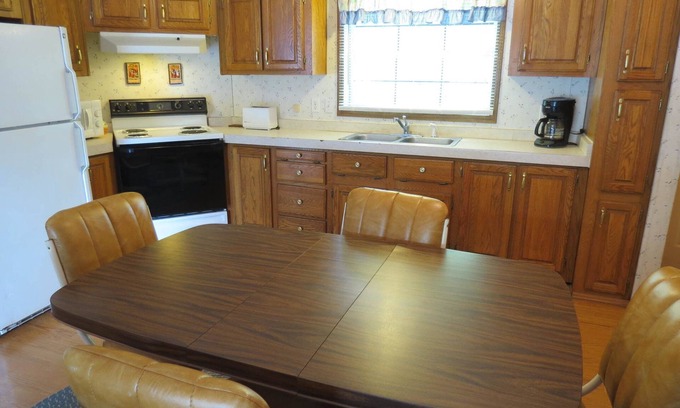 Put-in-Bay Cabin | Put In Bay Get-A-Way.