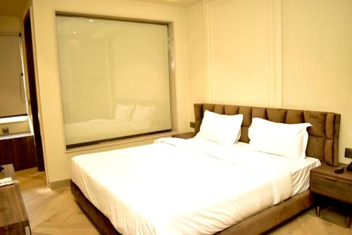 Janakpuri Hotel | Qotel Signature Coleman Janakpuri